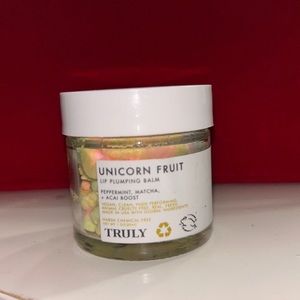Truly Lip pluming balm